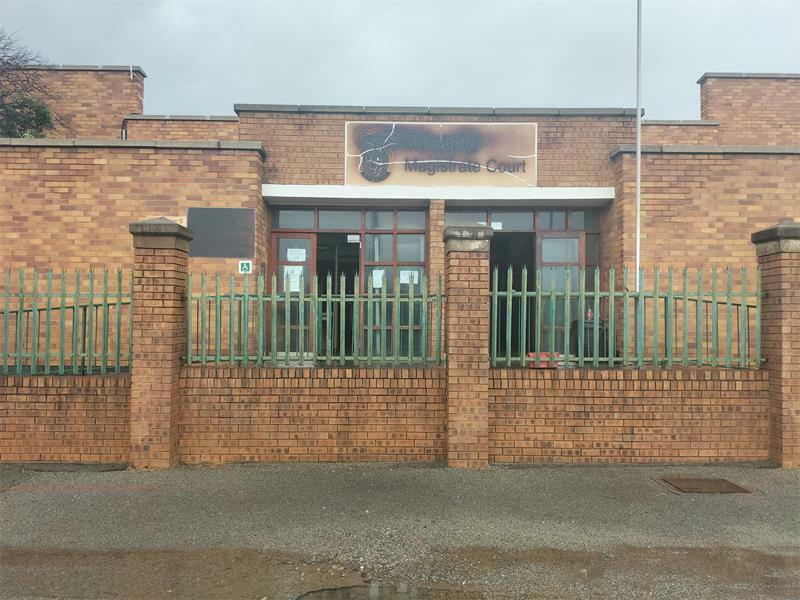 Case continues against officers accused of stealing cables Boksburg