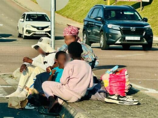 CoJ responds to concerns over women begging with children at traffic lights