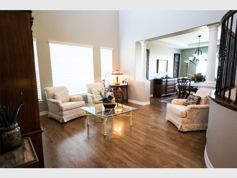 Real estate viewing safety precautions for clients and agents