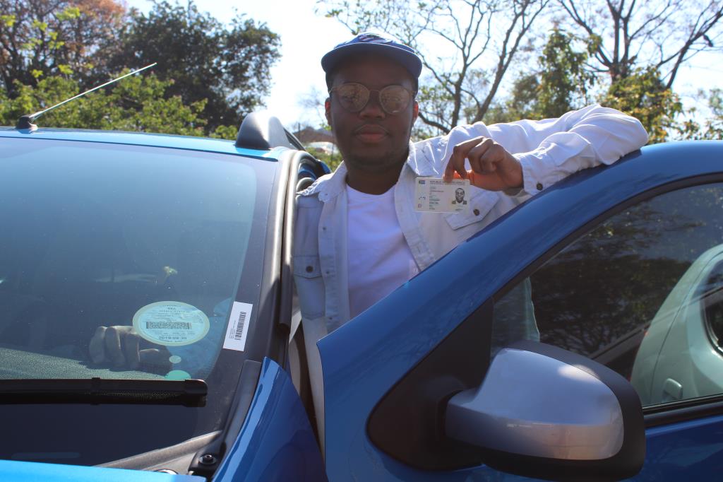 Renew vehicle licence at post office in Pine Crest | Highway Mail