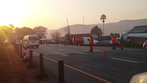 Five Somalians die in accident on N4 near Ngodwana | Lowvelder