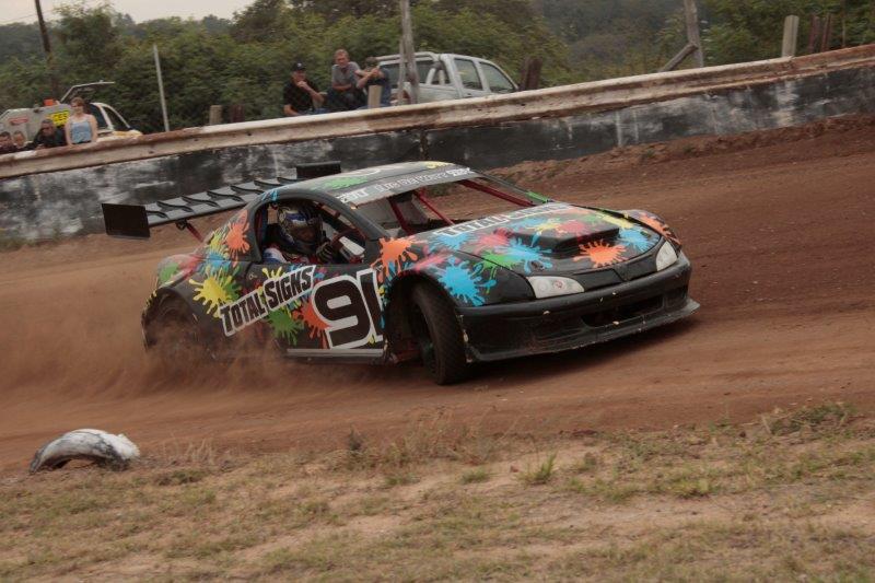 Local oval track welcomes young competitors | Network News