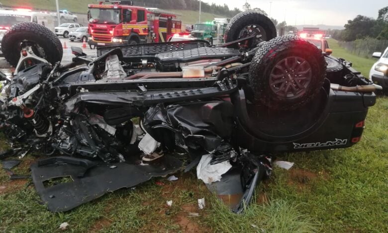 Driver cut free following horror crash on N1 in Pretoria - LNN ...