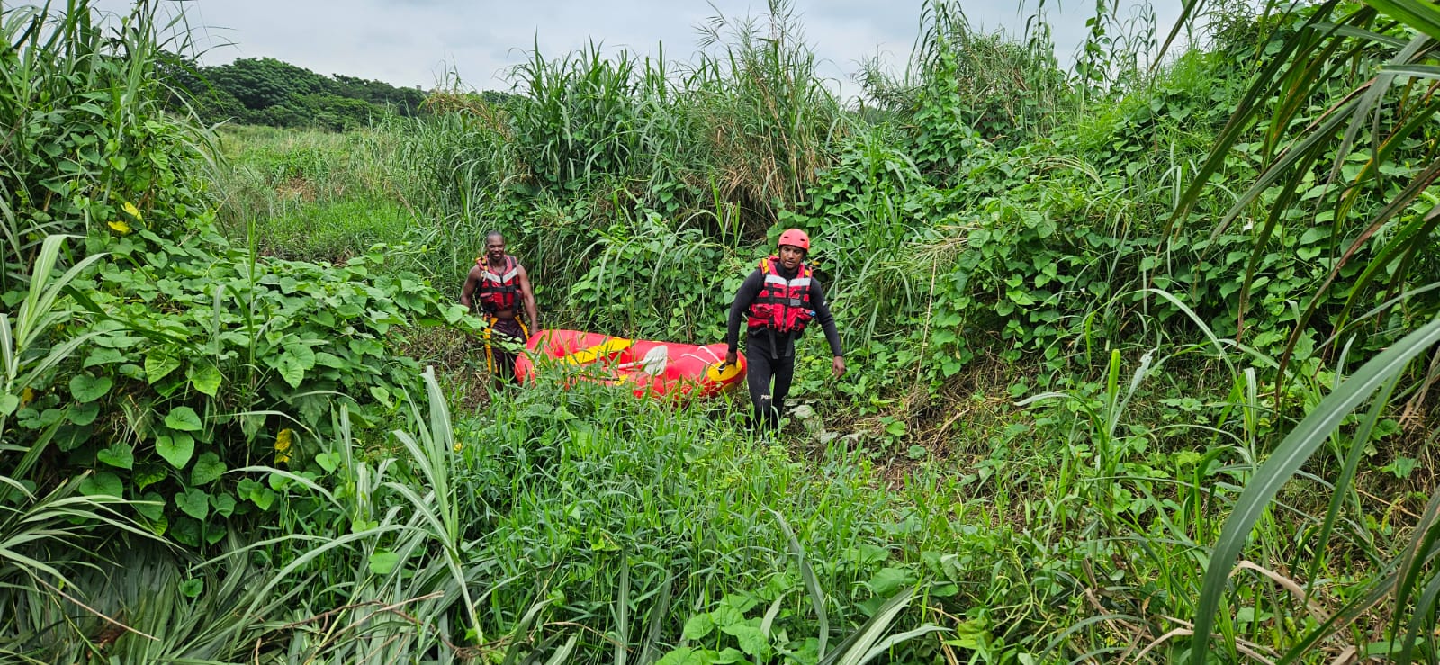 Two men missing hik vancuover christmas 2025