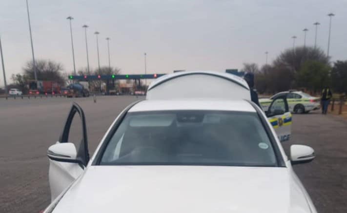 Vehicle stolen in Gauteng recovered on N1 North | Review