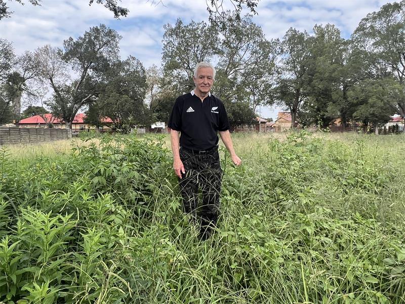 Opvolg: Swaar reën dra glo by tot dorp se agteruitgang | Springs Advertiser