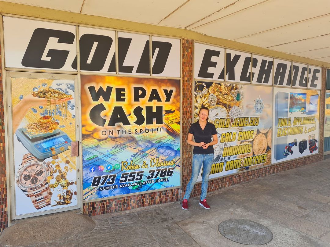 Gold Exchange in Vanderbijlpark buys and pawns Gold and other valuables for Cash! Vaalweekblad