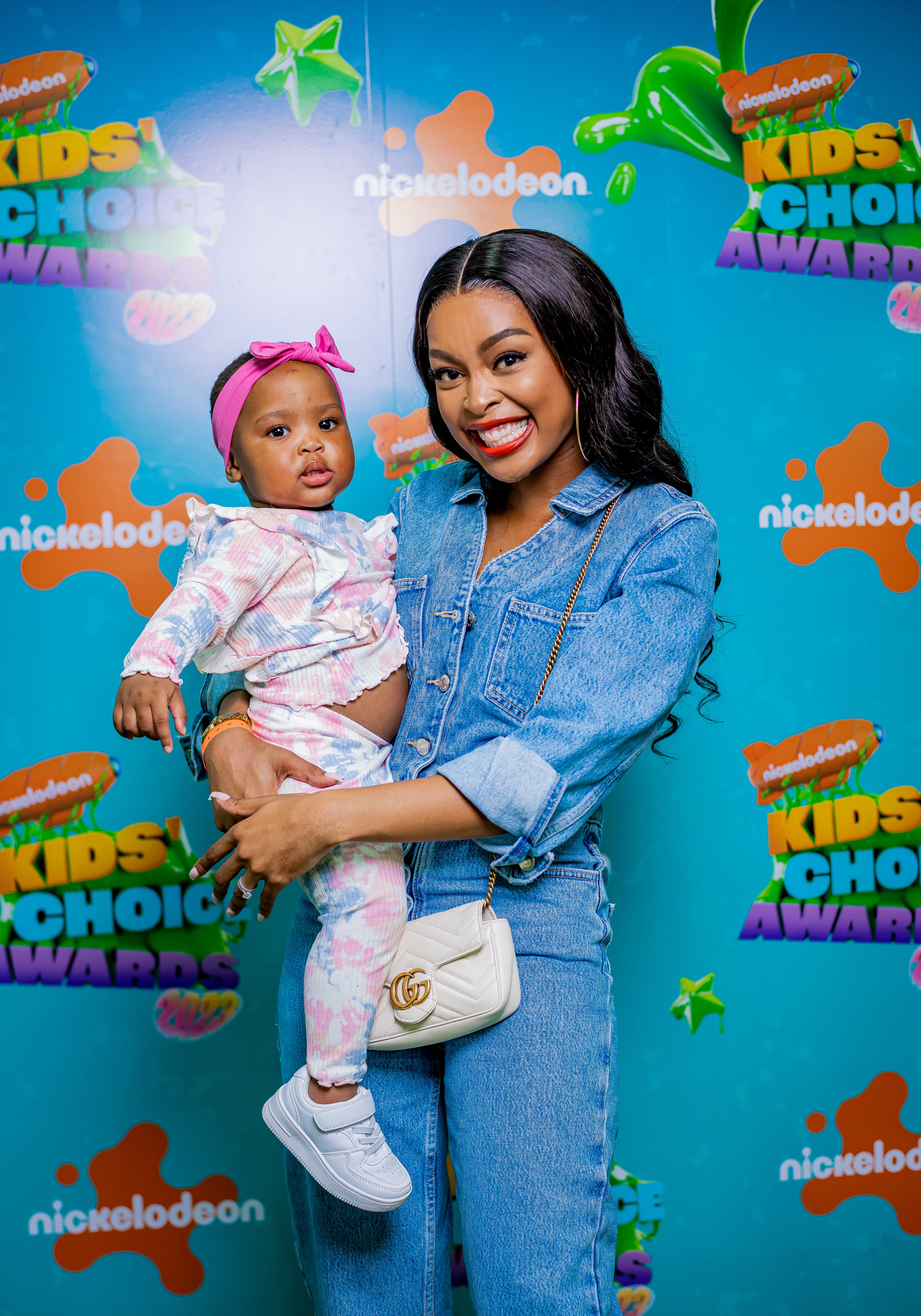 K Naomi and her daughter