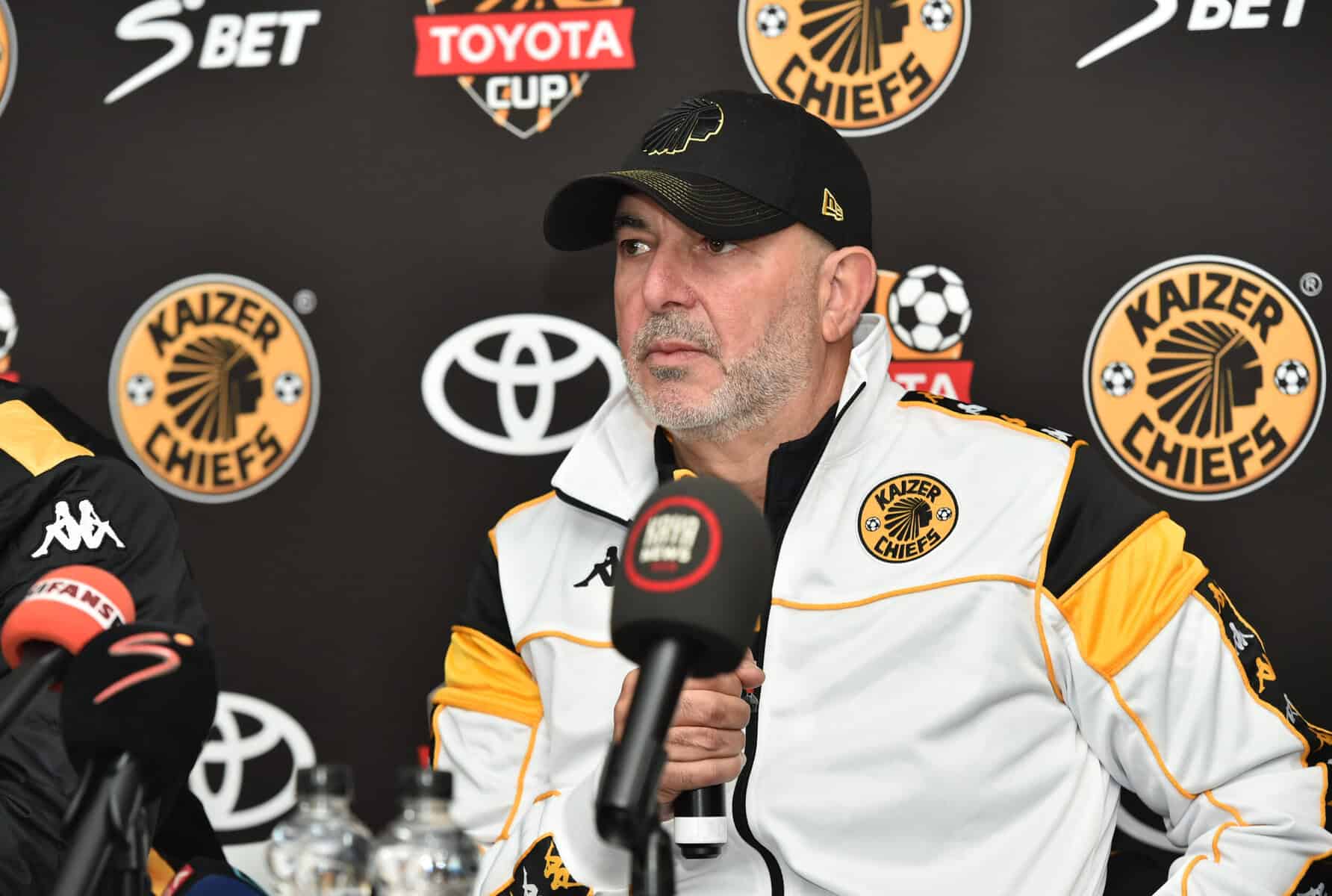 Are PSL clubs refusing to sell players to Kaizer Chiefs?